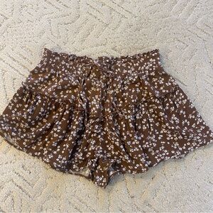 Indigo Rising Brown Floral Tiered Women's Shorts Large Boho Cottagecore Floral